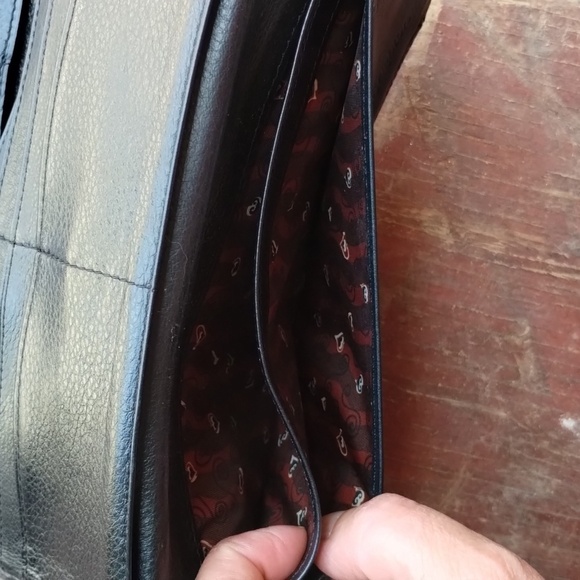 Brighton black & brown leather wallet silver hardware - Picture 10 of 11